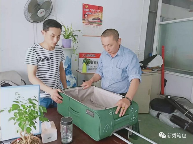 1529138054114137.png blob.png